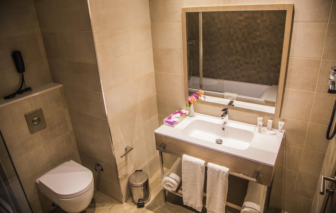 Az Hotels Zephyr Mostaganem Dış mekan fotoğraf